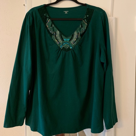 St. John's Bay Tops - ➕Size St. John’s Bay Decorative Green Top